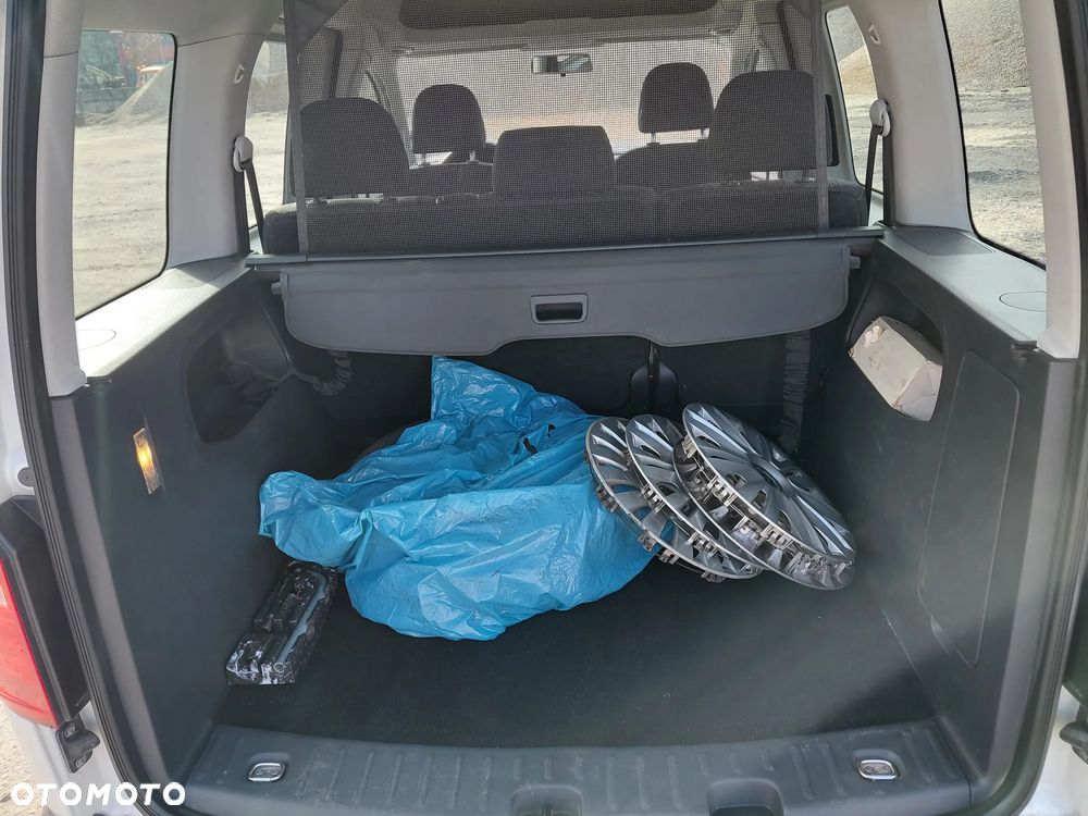 Volkswagen Caddy 2.0 TDI Comfortline - 14
