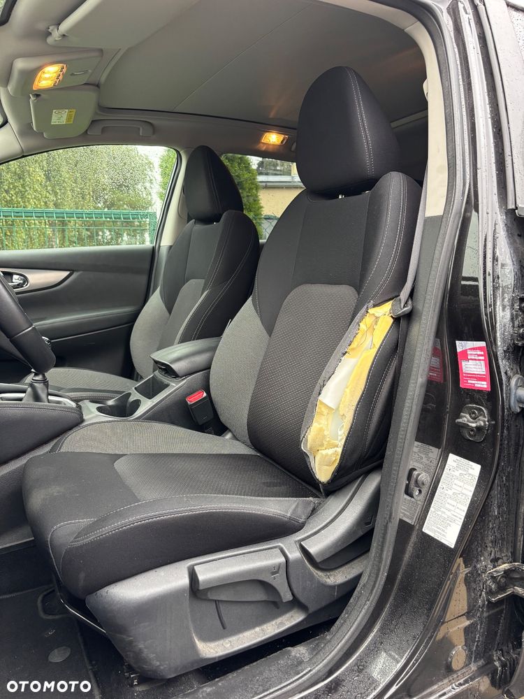 Nissan Qashqai 1.3 DIG-T Tekna+ - 23