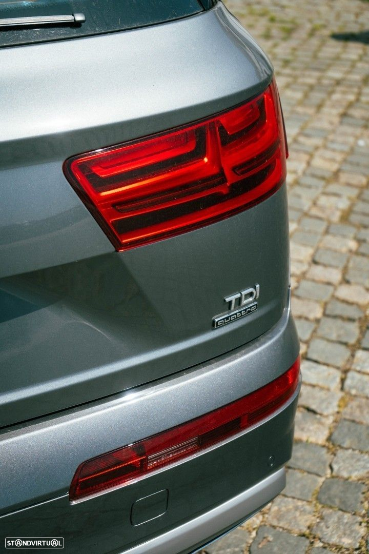 Audi Q7 3.0 TDI quattro tiptronic 7L - 8