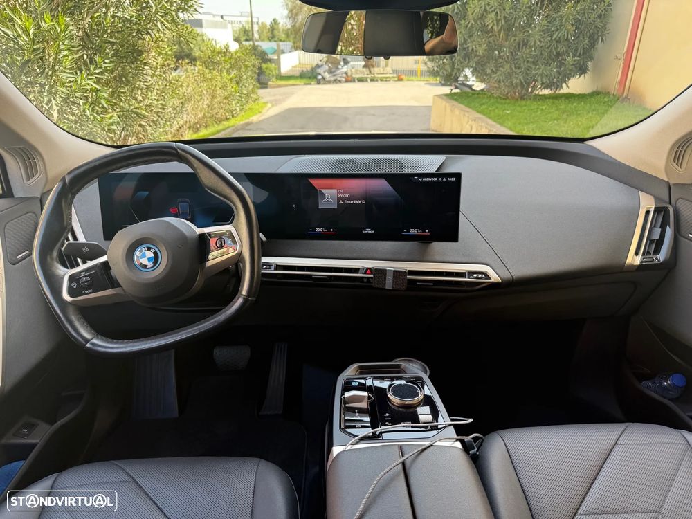 BMW iX xDrive 40 - 10