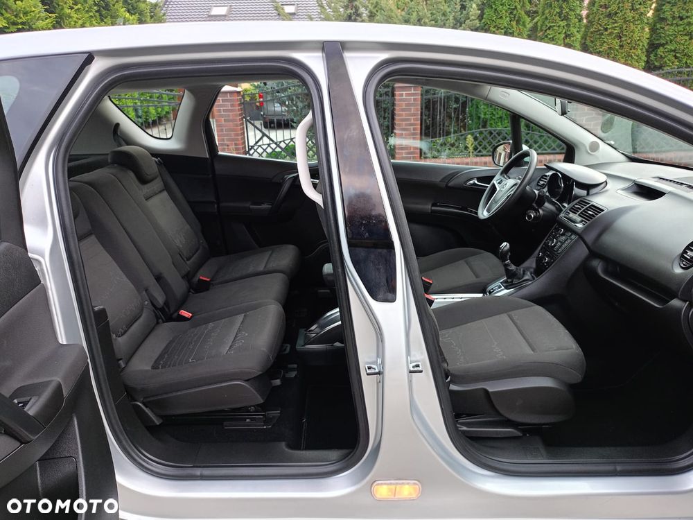 Opel Meriva - 13