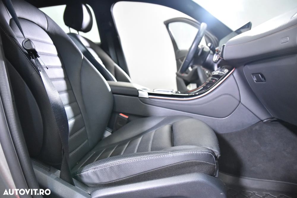 Mercedes-Benz EQC 400 4MATIC - 11