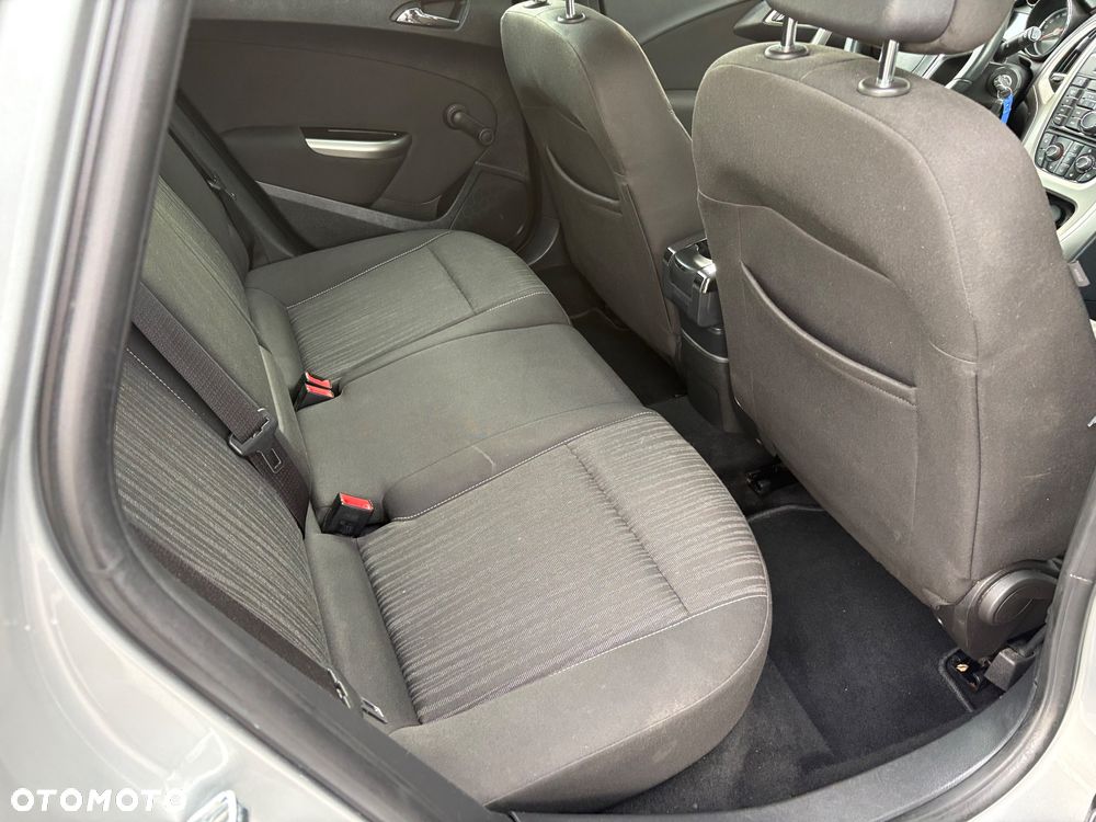Opel Astra 1.7 CDTI Cosmo - 8