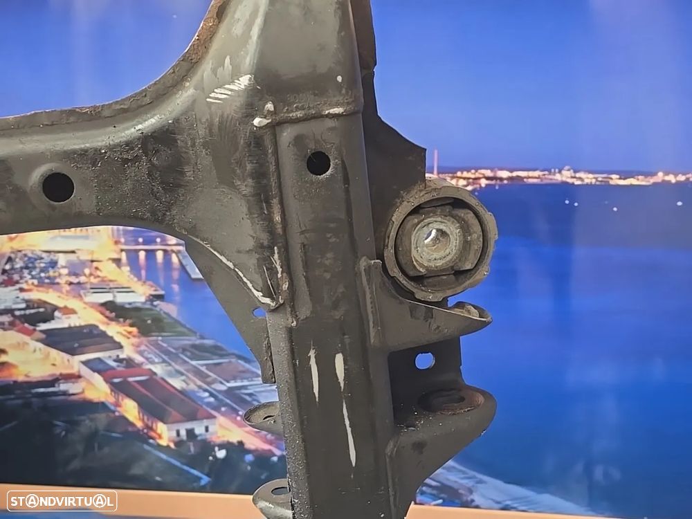 Chariot dianteiro original Audi Q7 3.0 TDI 4L 2006– 7L0400025 - 12