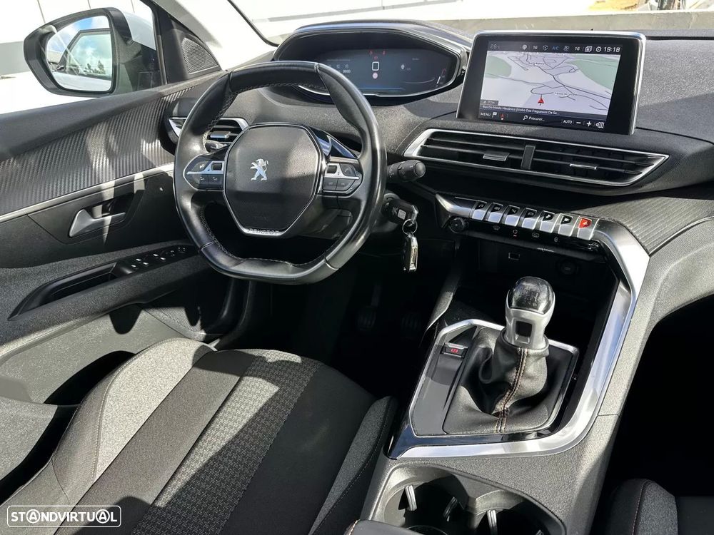 Peugeot 5008 1.2 PureTech Allure Pack - 30