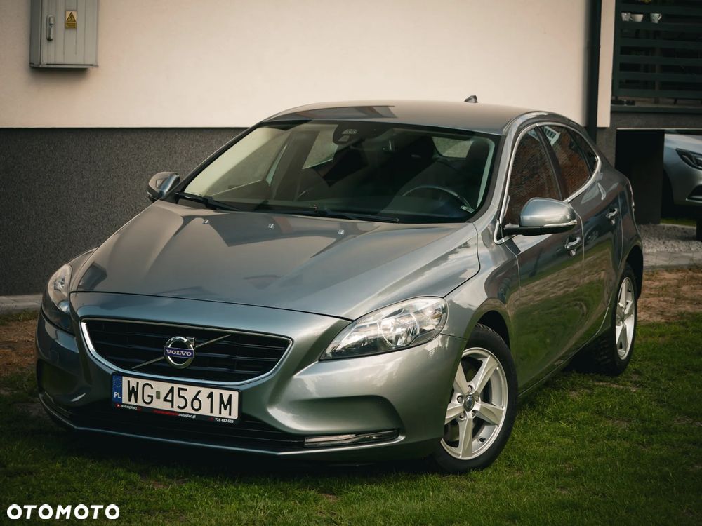 Volvo V40 D4 Summum - 1