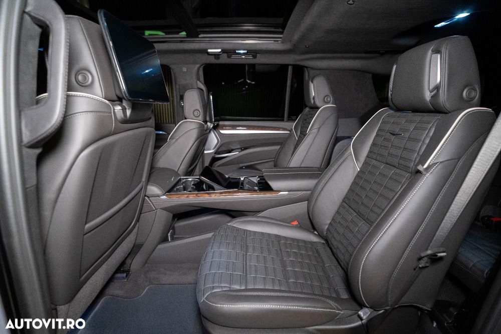 Cadillac Escalade - 6