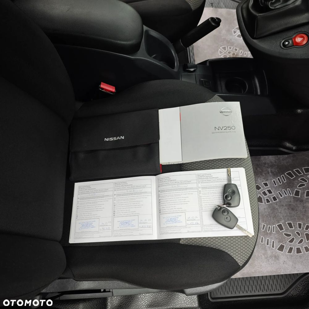 Nissan NV250 - 25