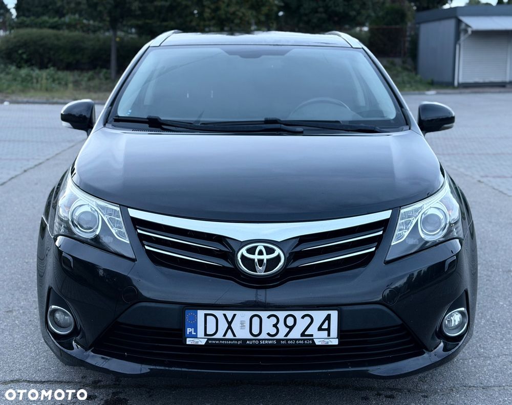 Toyota Avensis 2013 photo 3