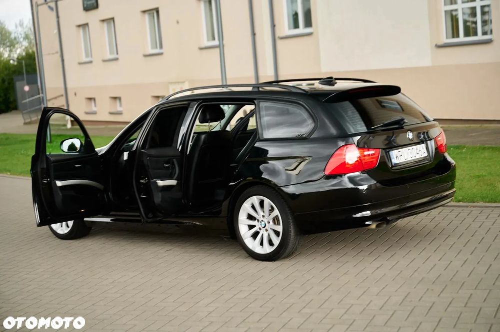 BMW Seria 3 318d DPF Touring Edition Sport - 14