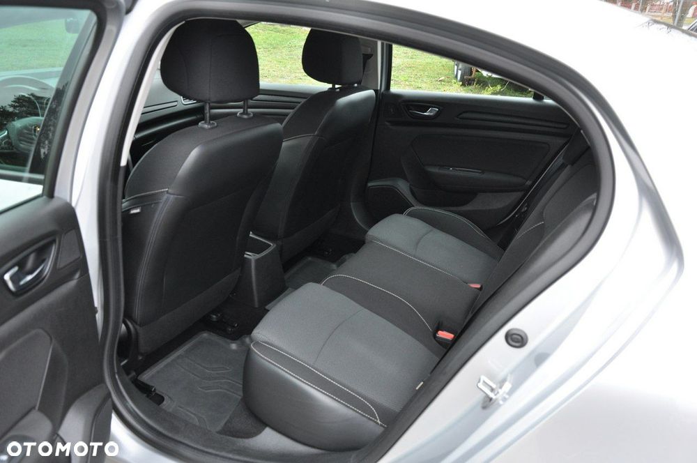 Renault Megane 1.6 SCe Life - 16