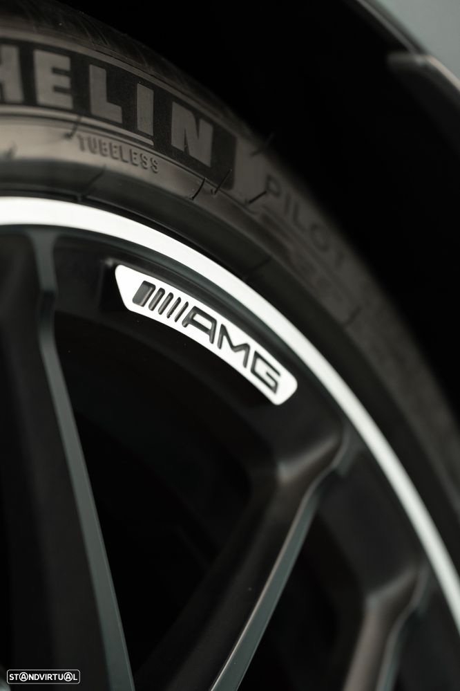 Mercedes-Benz CLA 45 AMG S 4Matic+ Speedshift 8G-DCT - 32