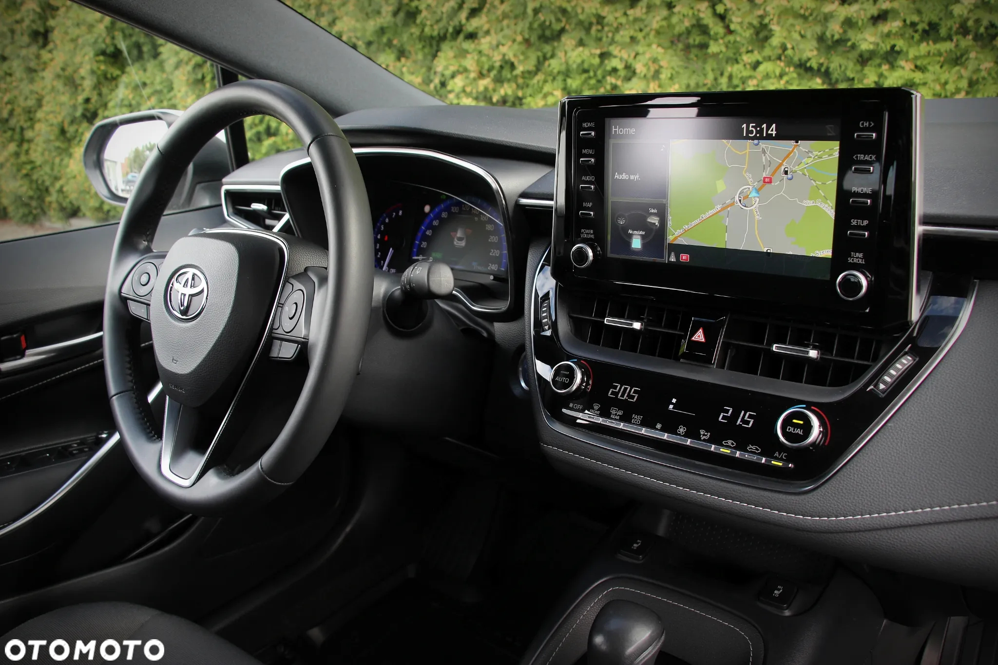 Toyota Corolla 2.0 Hybrid Comfort - 21