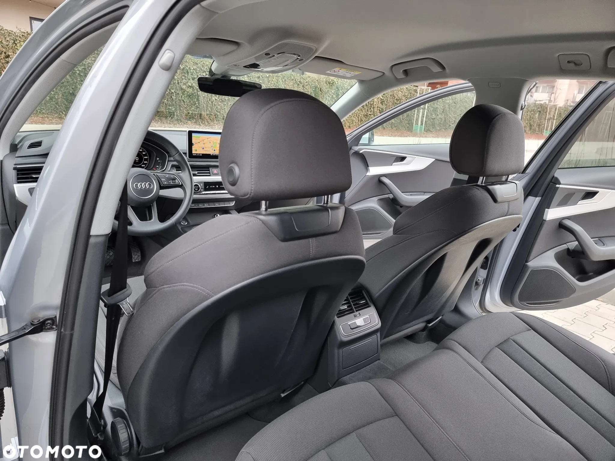 Audi A4 Avant 3.0 TDI quattro S tronic - 37