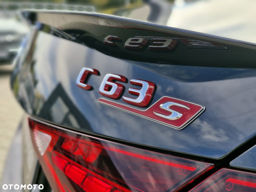 Mercedes-Benz Klasa C AMG 63 S E Performance PHEV 4-Matic - 33