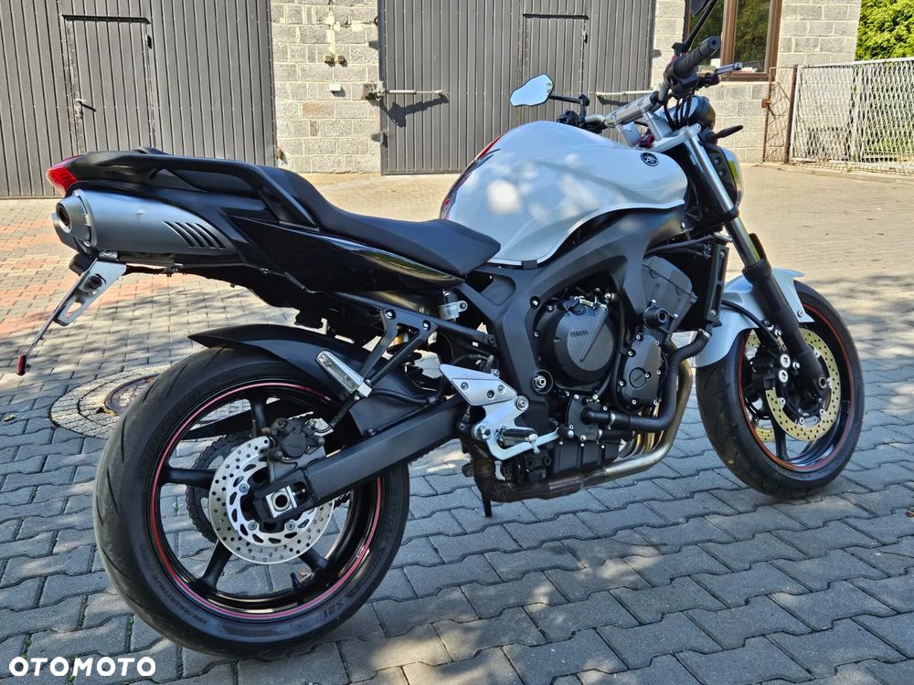 Yamaha FZ6 - 7