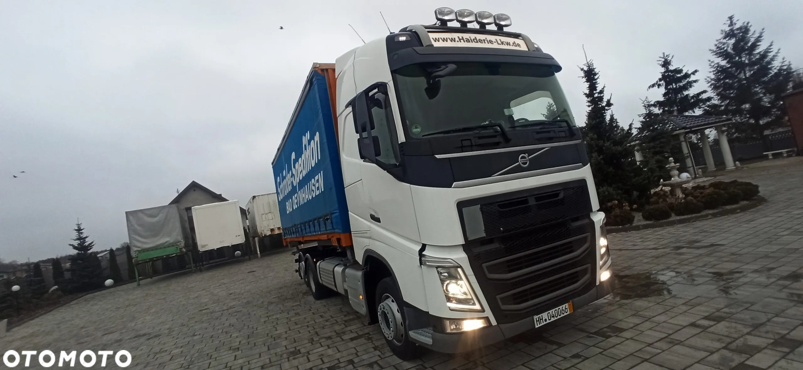 Volvo FH ;  firanka napojówka * przewierty * 6x2 * bdf * - 9