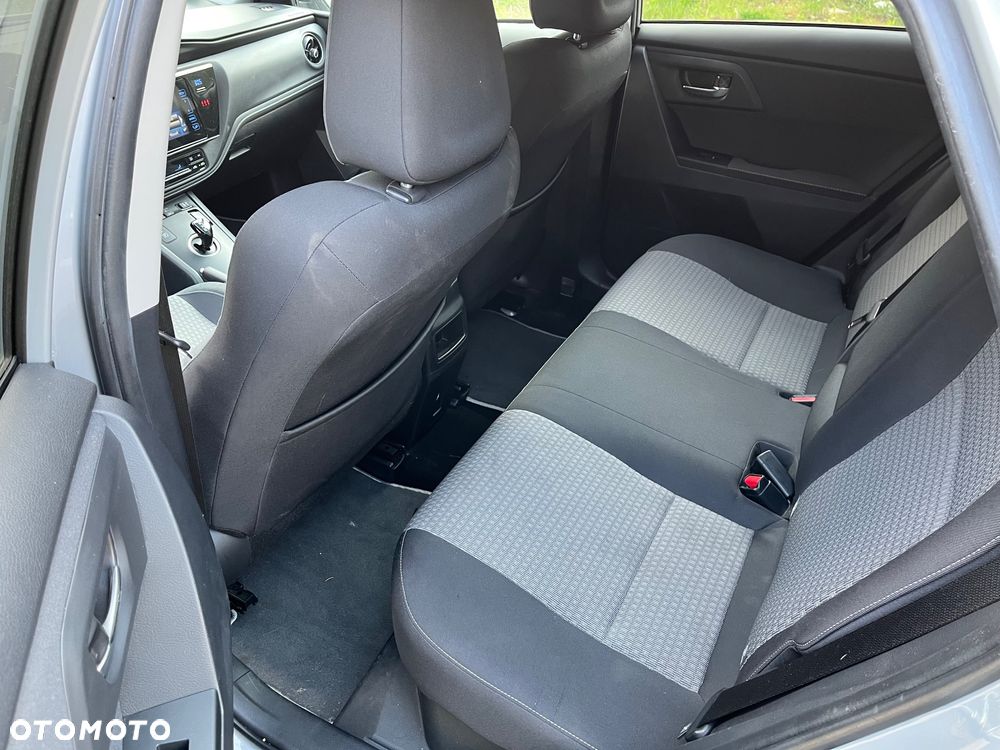 Toyota Auris 1.8 HSD Luna - 13