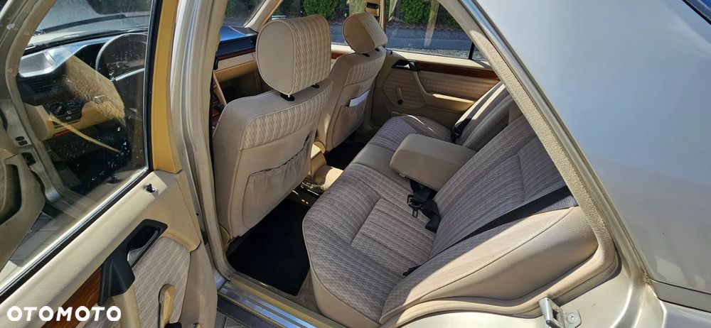 Mercedes-Benz W124 (1984-1993) - 6