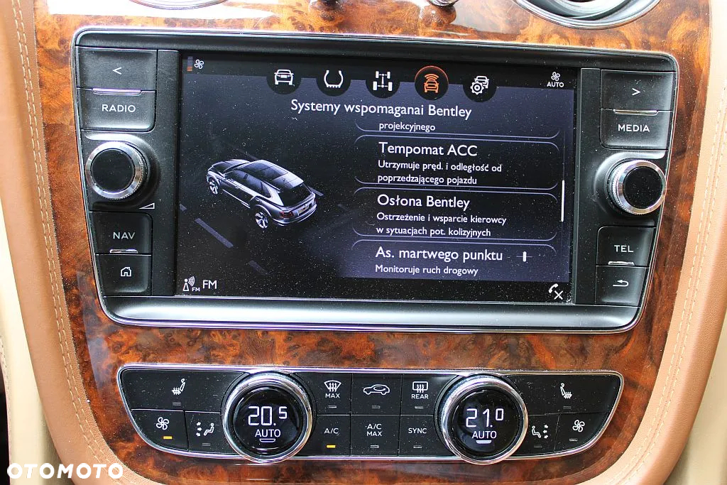 Bentley Bentayga W12 - 34