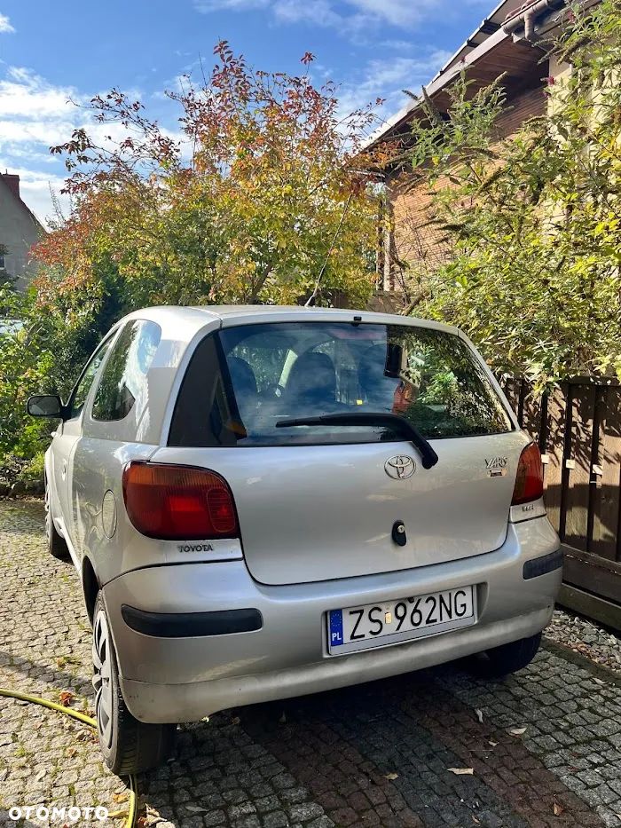 Toyota Yaris - 11