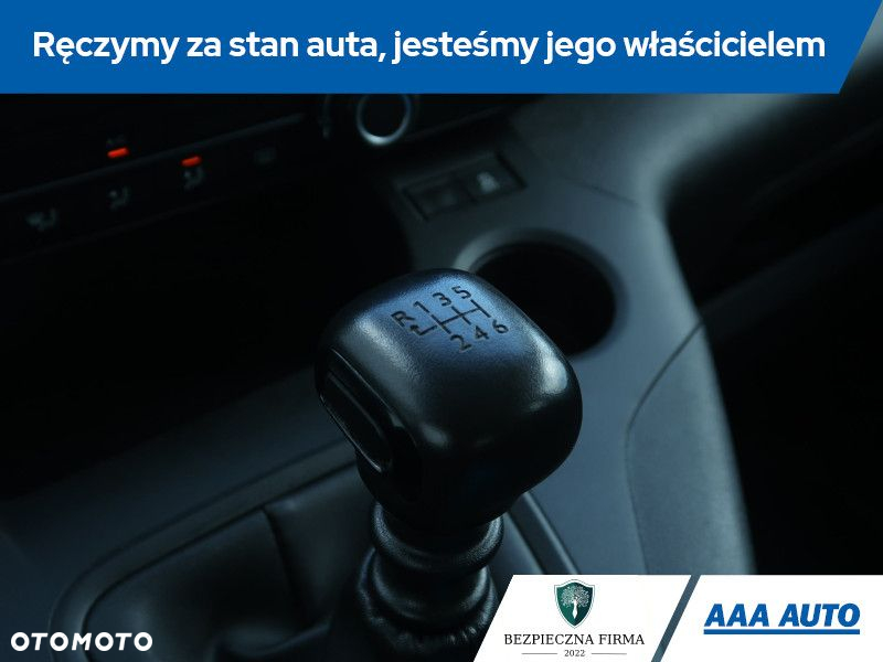 Toyota Proace City - 16