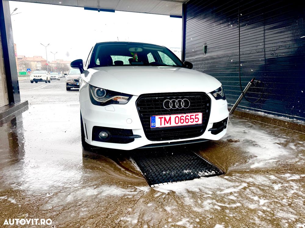 Audi A1 1.6 TDI Sportback S tronic S line Sportpaket - 1