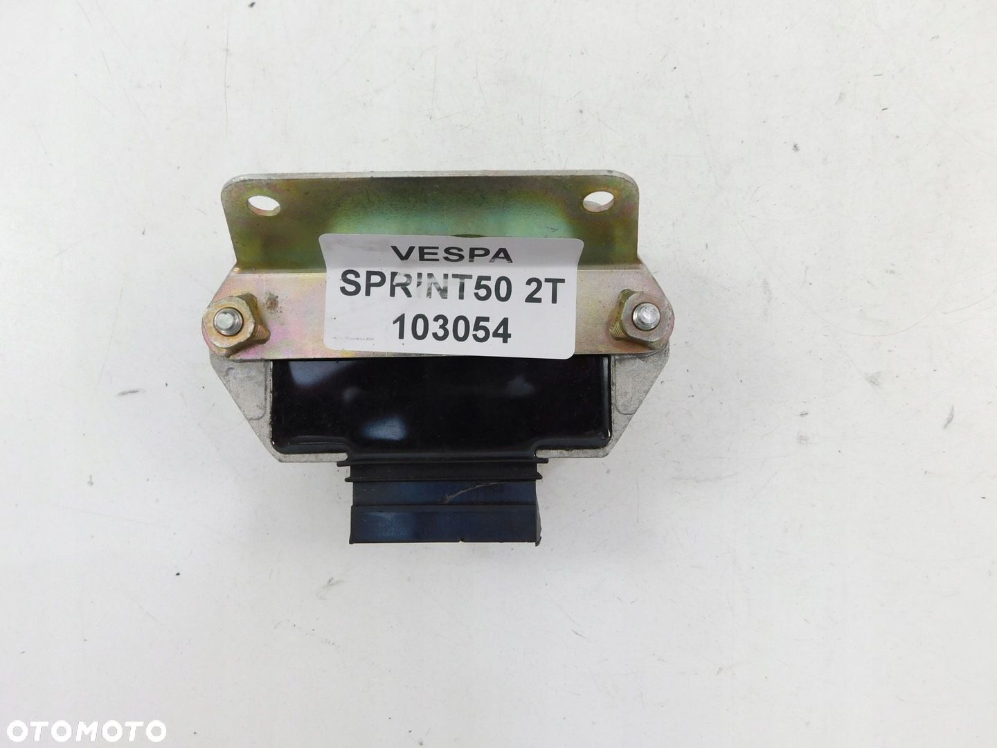 PIAGGIO VESPA SPRINT 50 2T REGULATOR NAPIĘCIA - 1