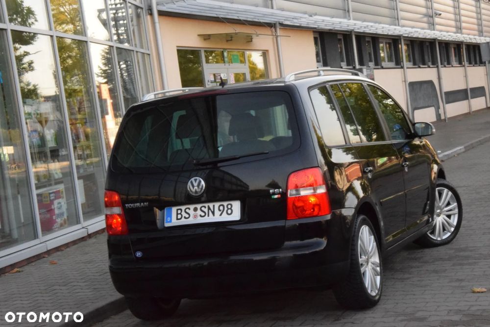Volkswagen Touran - 18