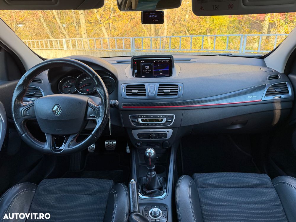 Renault Megane ver-grandtour-energy-dci-110-gt-line - 9