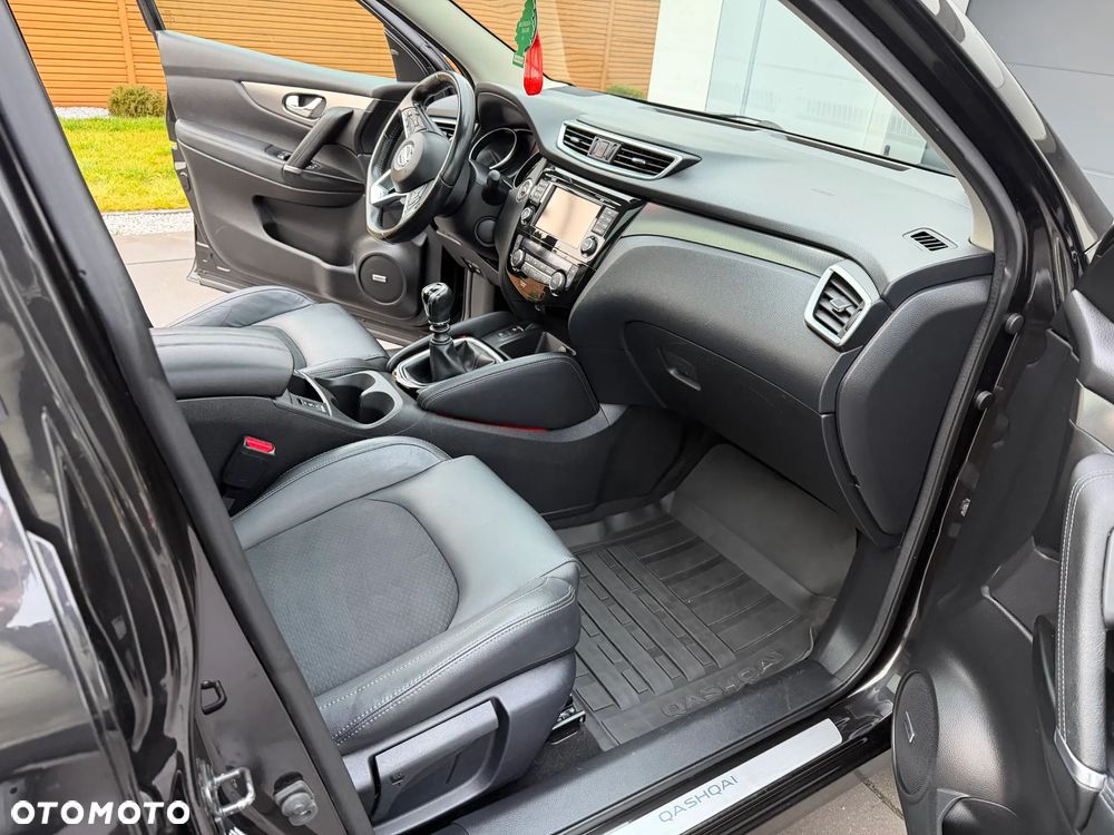 Nissan Qashqai 1.6 DIG-T Tekna - 11