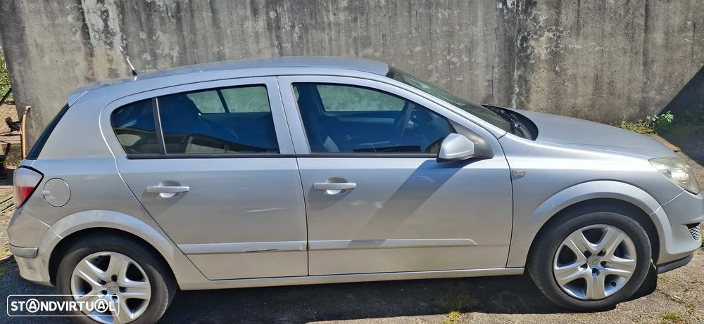 Opel Astra 1.3 CDTI Enjoy EcoFLEX - 5