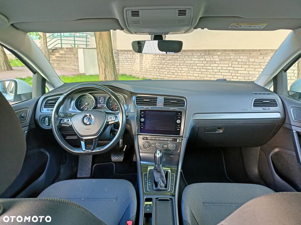 Volkswagen Golf 1.6 TDI SCR DSG Comfortline - 15