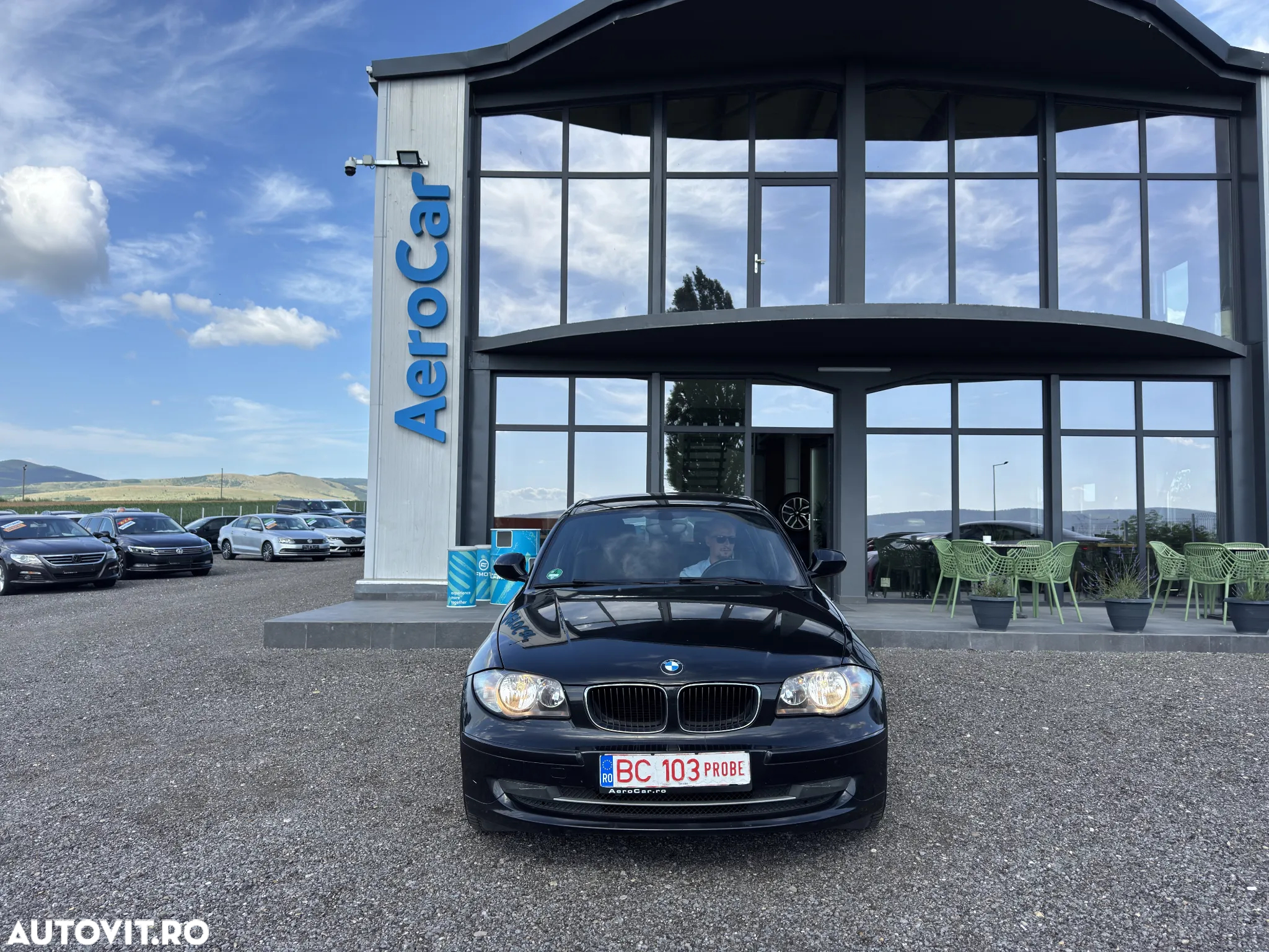 BMW Seria 1 118d Sport Line - 2