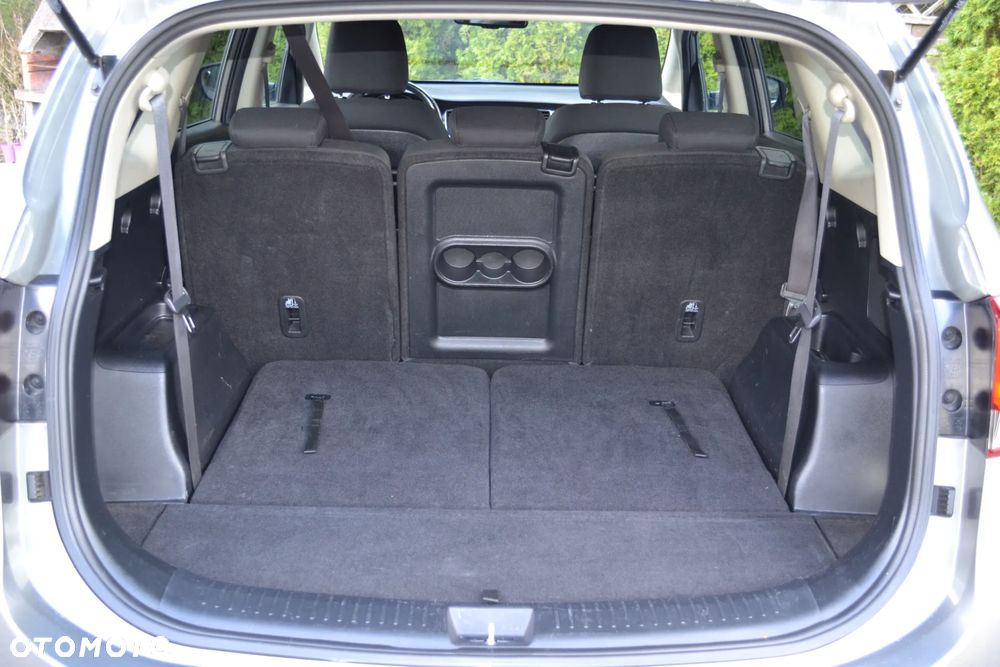 Kia Carens 1.7 CRDi Business Line 7os 7DCT - 24