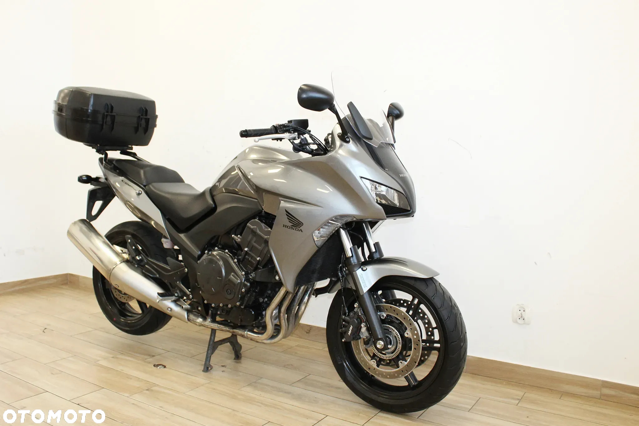 Honda CBF - 2