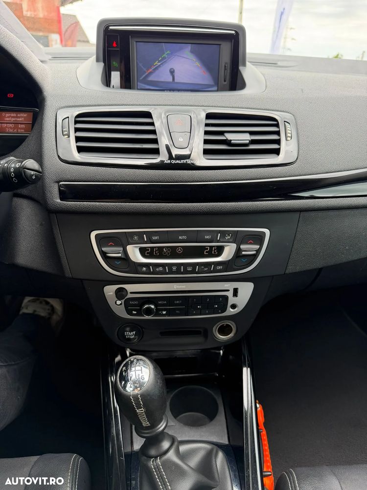 Renault Megane ENERGY dCi 110 Start & Stop Bose Edition - 12