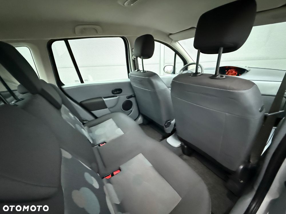 Renault Modus 1.2 16V Expression - 11