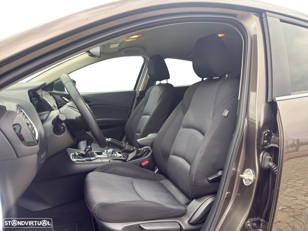 Mazda 3 Hatchback 1.5 Sky-D Excellence Pack HT Navi - 12