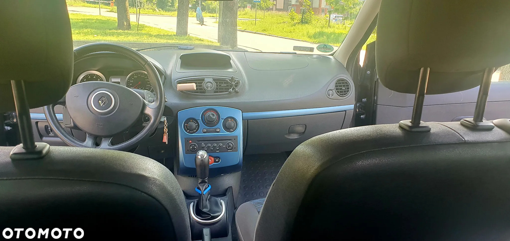 Renault Clio 1.2 16V 75 Dynamique - 8