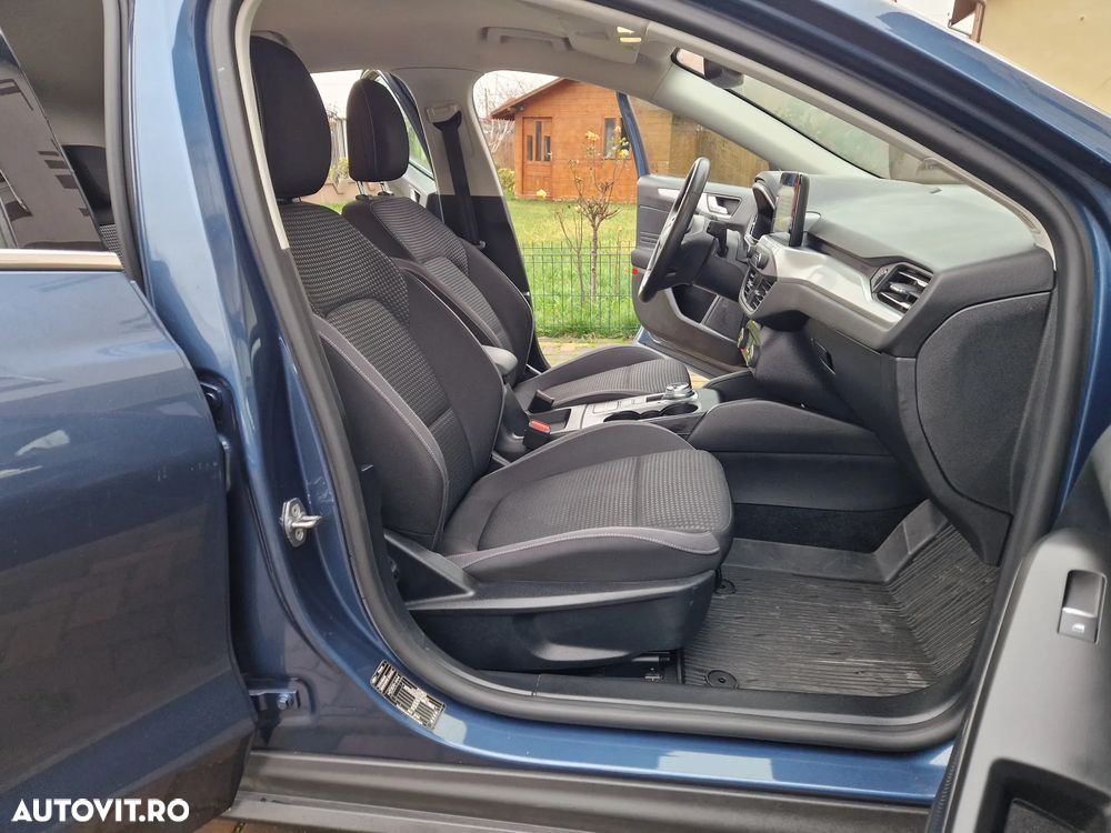 Ford Focus 1.0 EcoBoost Titanium Business - 14