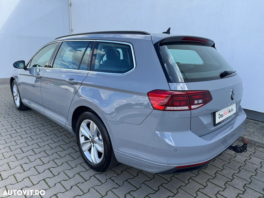 Volkswagen Passat Variant 2.0 TDI SCR DSG 4Motion Elegance - 21