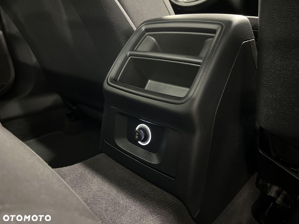 Audi A4 Limousine - 16