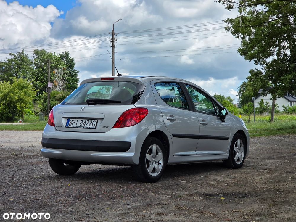 Peugeot 207 1.4 16V Trendy - 6