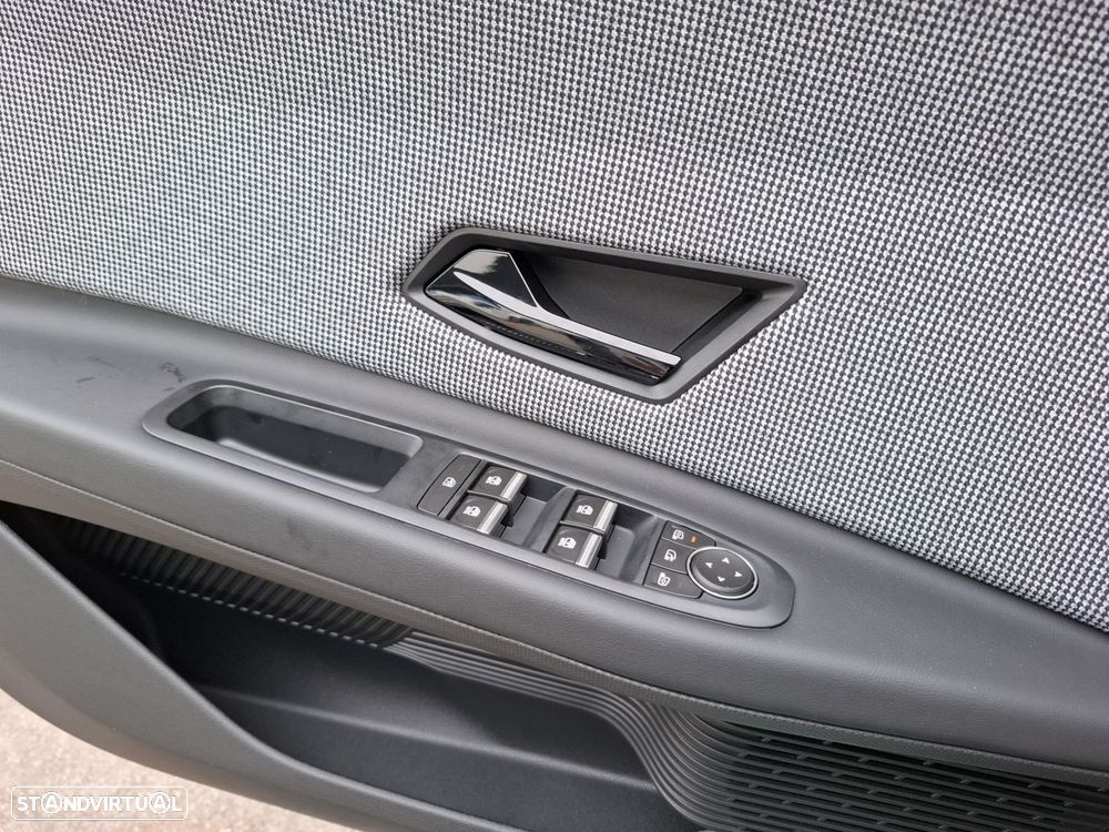 Renault 4 E-Tech 52 kWh Iconic Autonomia Conforto - 18