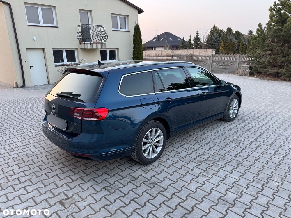 Volkswagen Passat 2.0 TDI SCR DSG Comfortline - 5