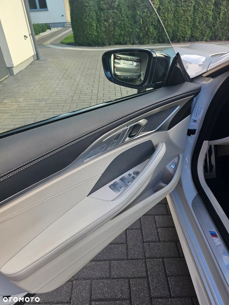 BMW Seria 8 840d xDrive mHEV - 13
