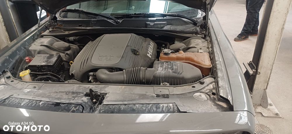 Dodge Challenger 5.7 R/T - 8