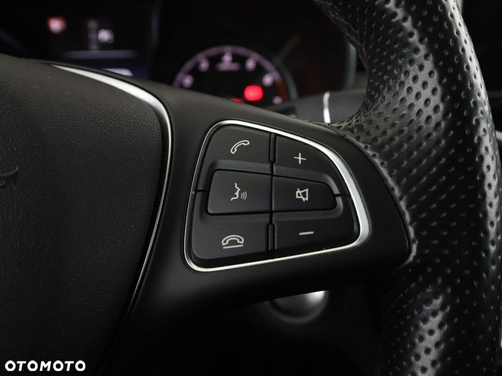 Mercedes-Benz Klasa C 180 9G-TRONIC Avantgarde - 30