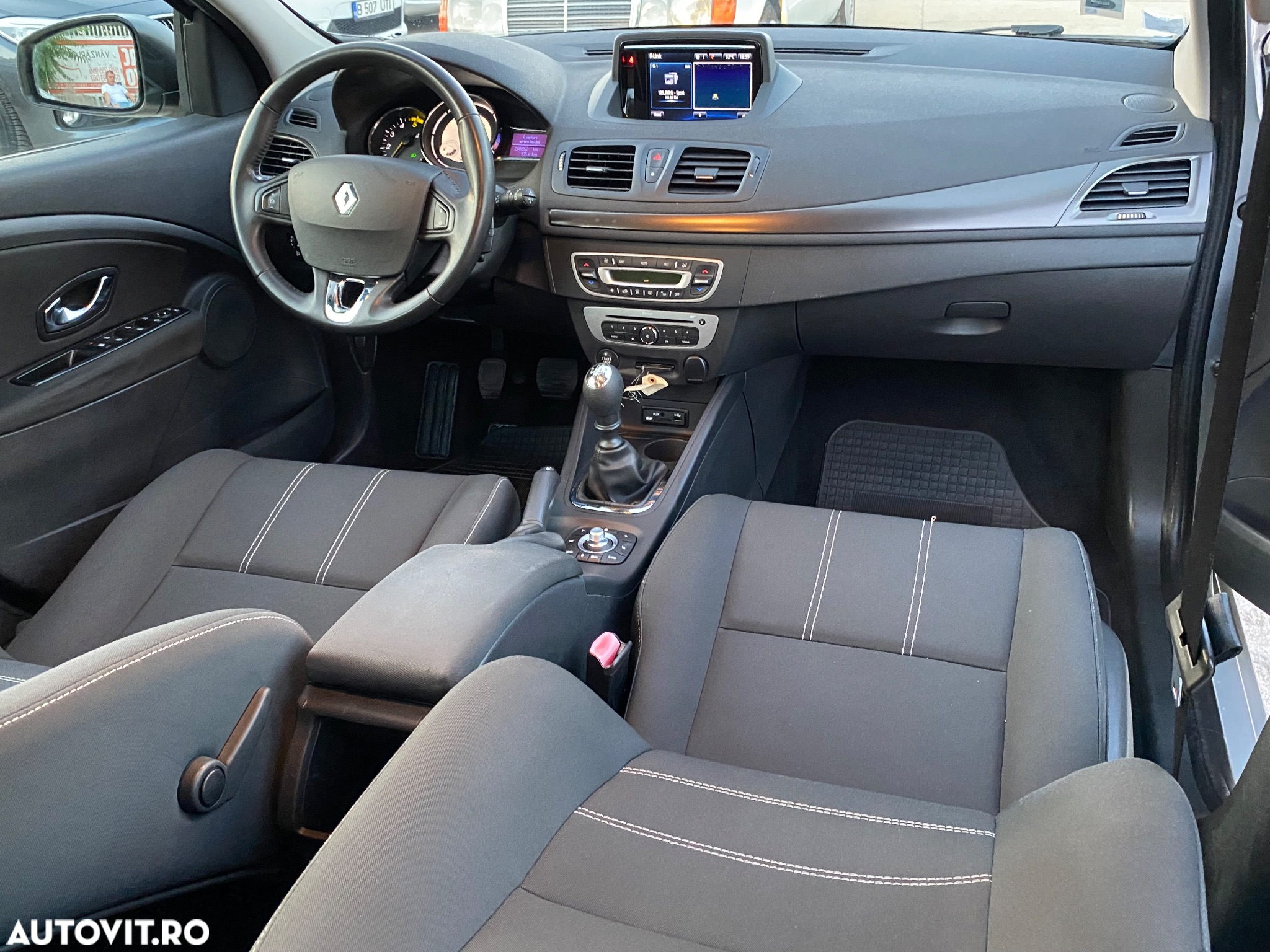 Renault Megane ENERGY dCi 110 BUSINESS - 2